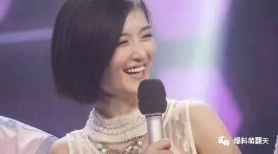 谢娜退出娱乐圈婆婆,婆婆泪洒现场，揭开家庭温情一面